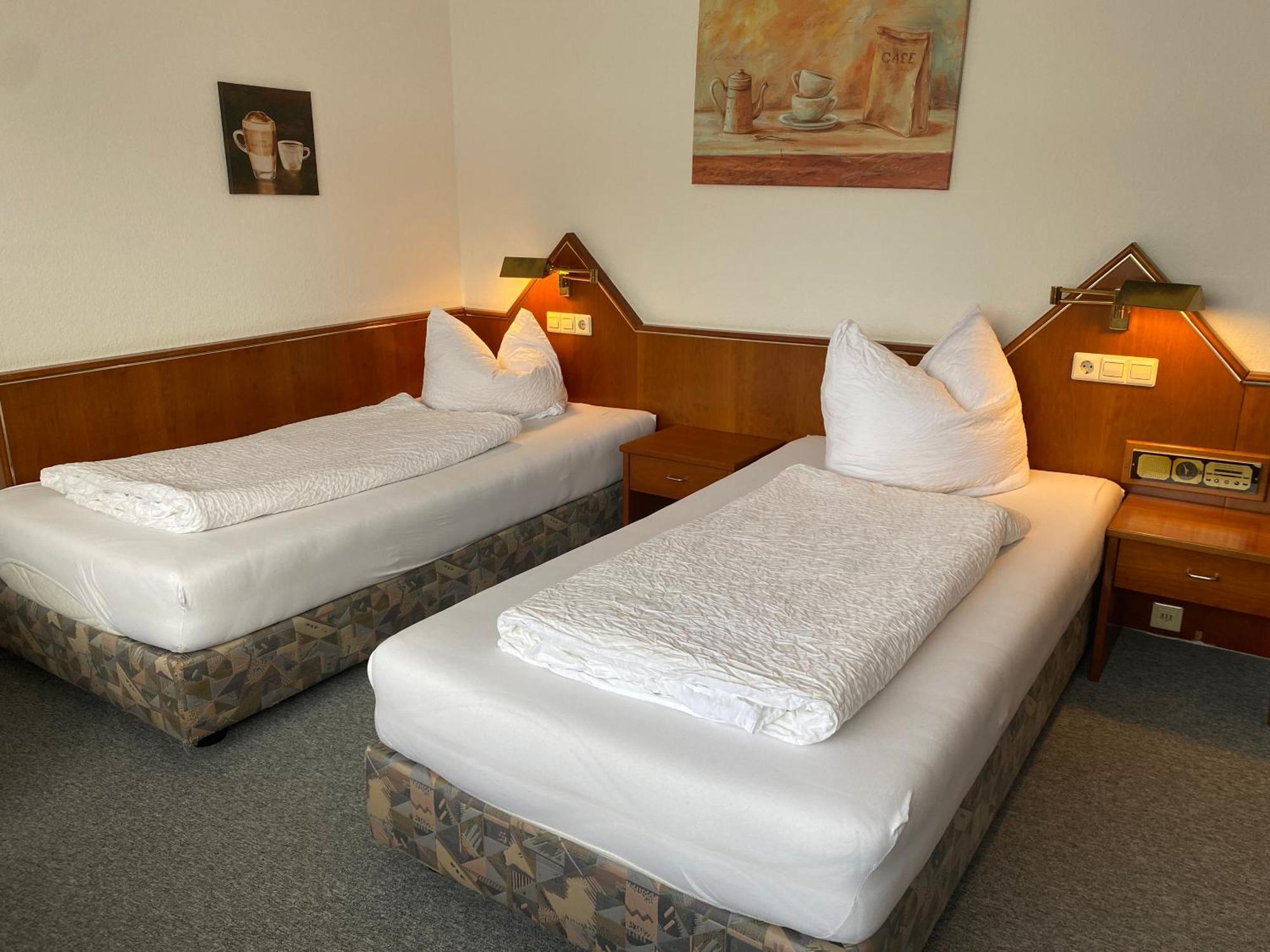 Gaestezimmer Gasthof Becker Hotel Wulfrath Exterior photo