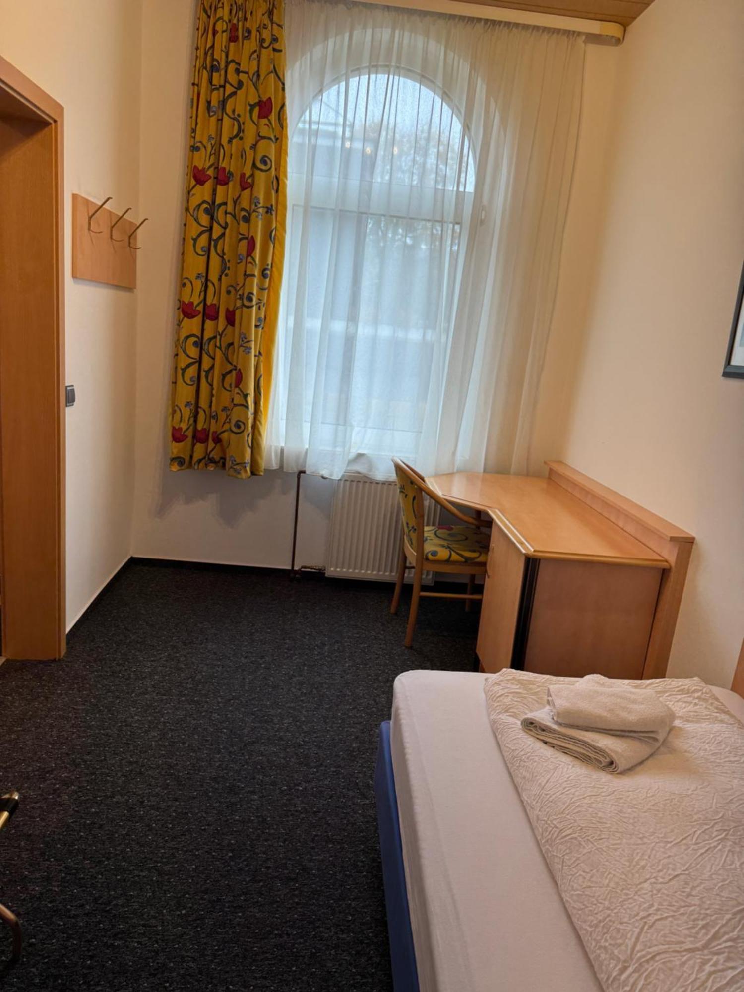 Gaestezimmer Gasthof Becker Hotel Wulfrath Exterior photo